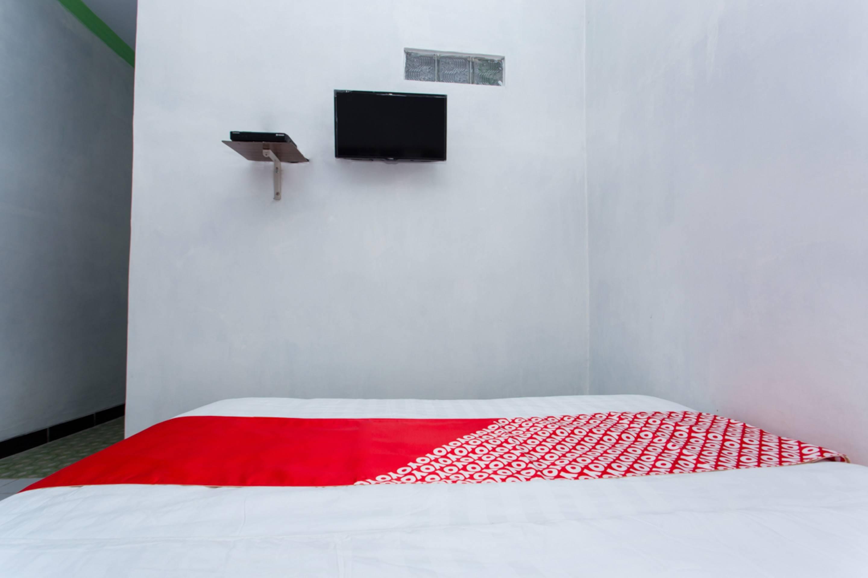 Hotel Vaccinated Staff - OYO 2873 Griya Annisa Tegal  Exterior foto