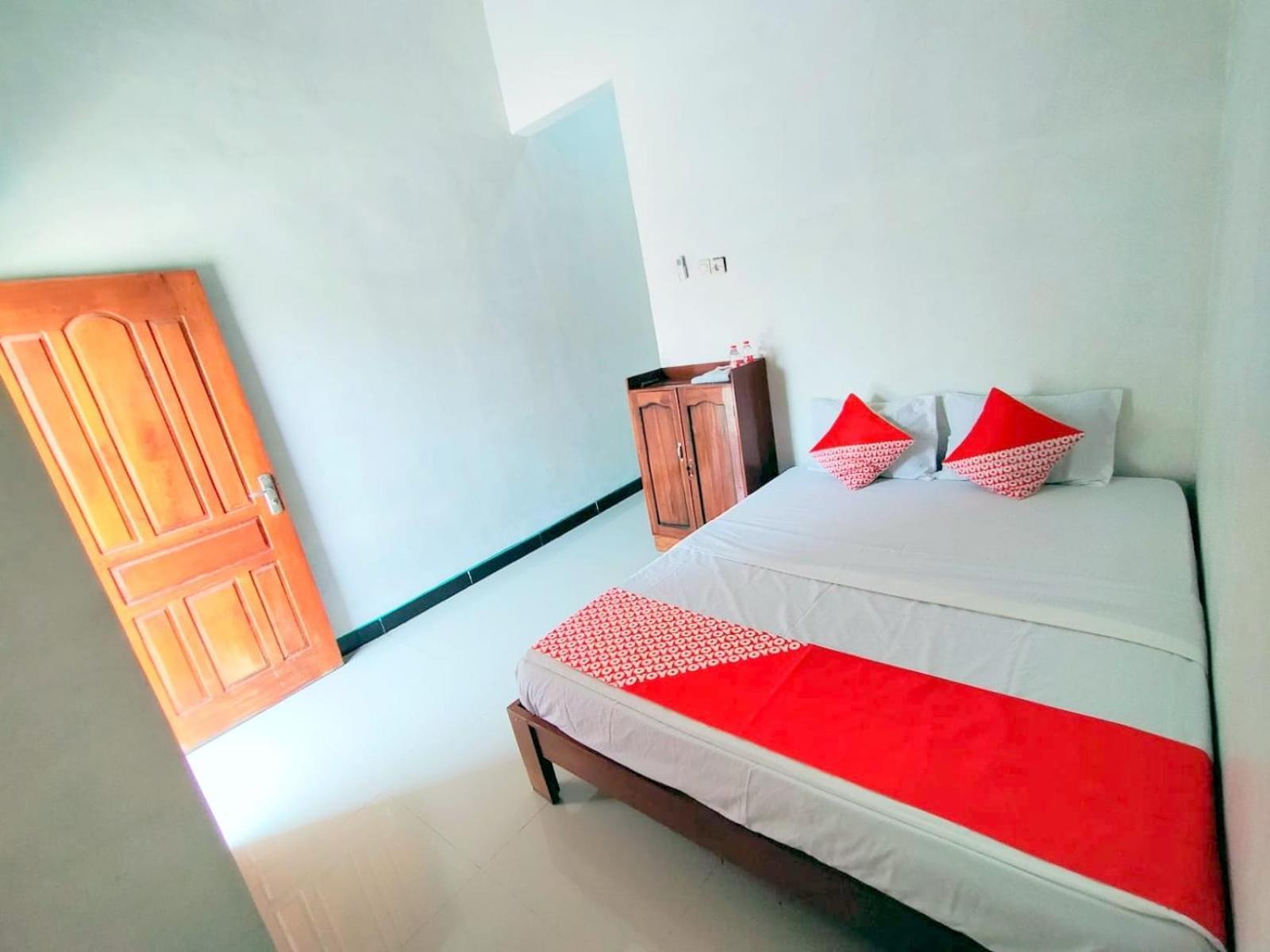 Hotel Vaccinated Staff - OYO 2873 Griya Annisa Tegal  Exterior foto