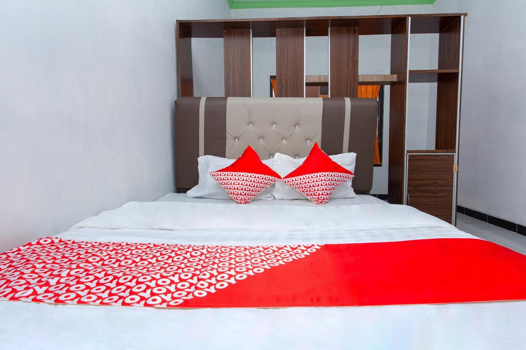 Hotel Vaccinated Staff - OYO 2873 Griya Annisa Tegal  Exterior foto